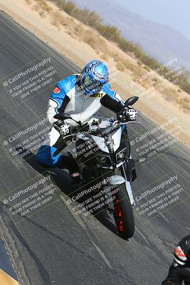 media/Apr-10-2022-SoCal Trackdays (Sun) [[f104b12566]]/Turn 7 Inside (1025am)/